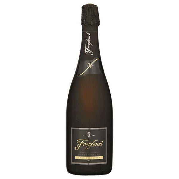 Freixenet Cordon Negro cava fles, zwart mat glas, goud etiket, kurk met folie
